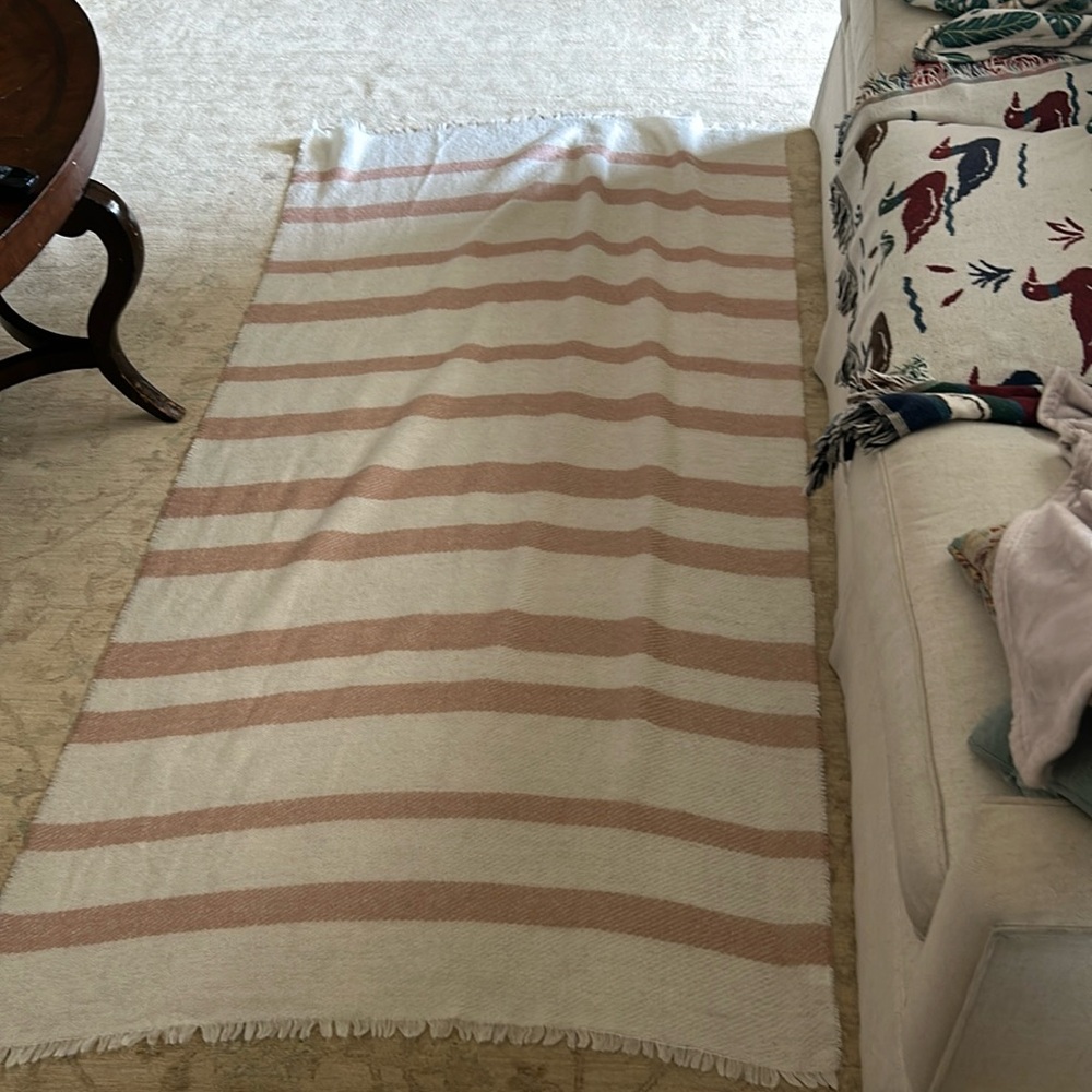 The Royal standards brand blanket (same print on both sides)